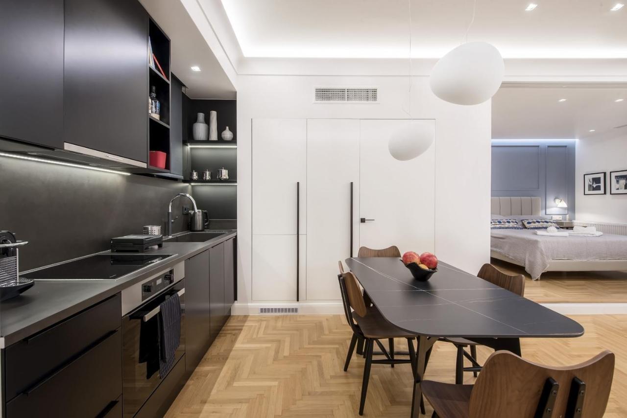 Chic Central Athens Apartment At Mavilli Sq. Exterior photo