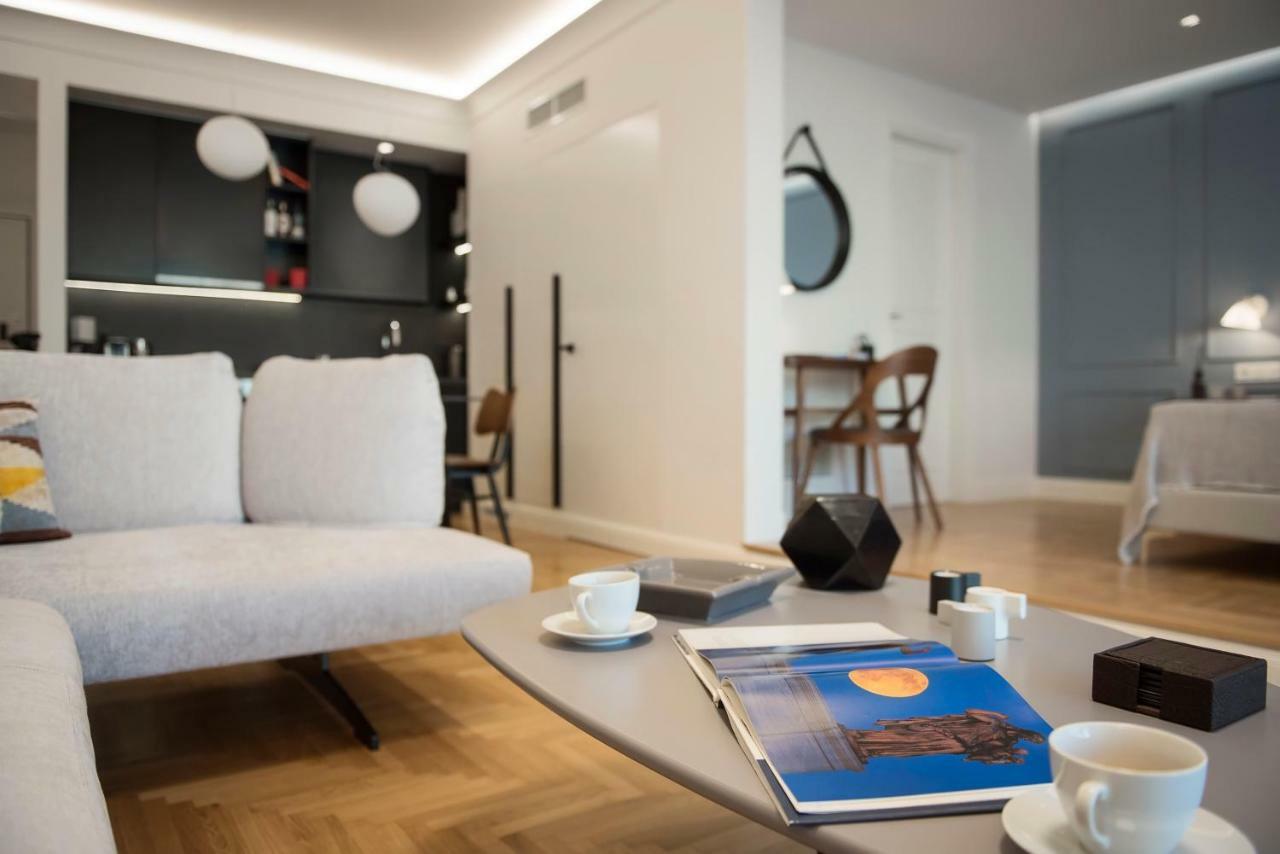 Chic Central Athens Apartment At Mavilli Sq. Exterior photo